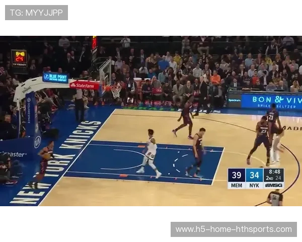 拜仁中路传导不断吸引防守注意力